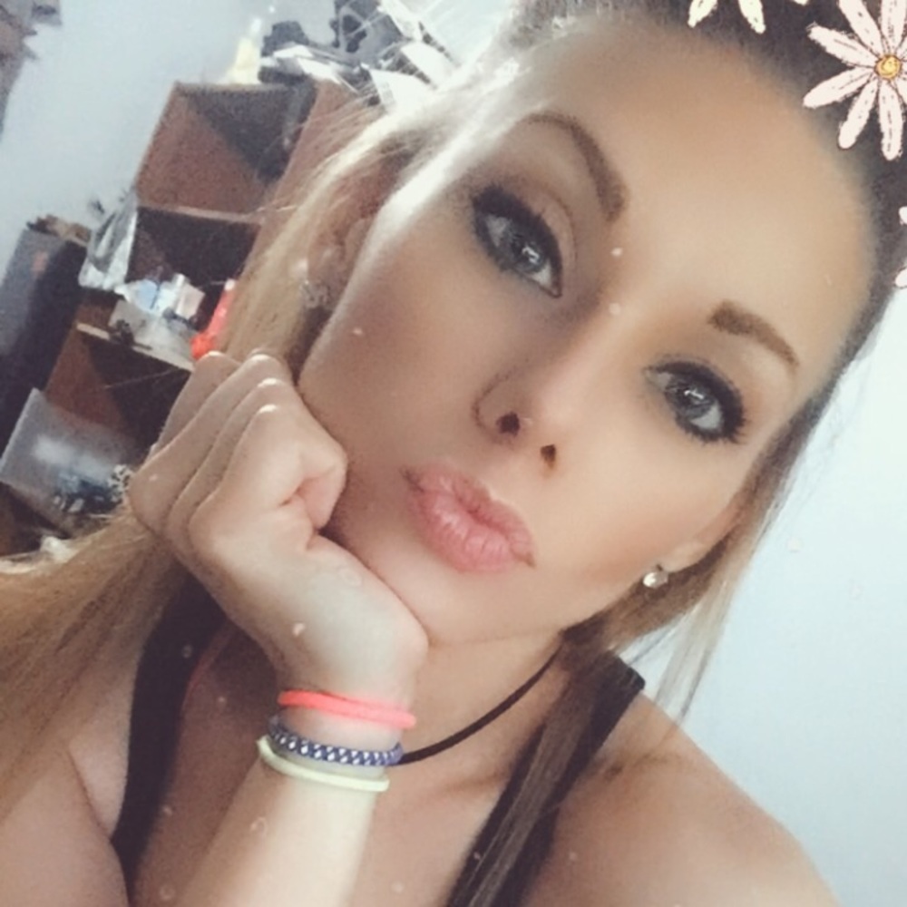 Meet your Posher, Jessi ann